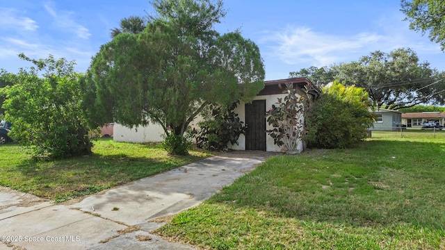 3774 Brockington Cir, Cocoa, FL 32926 - view of yard with driveway