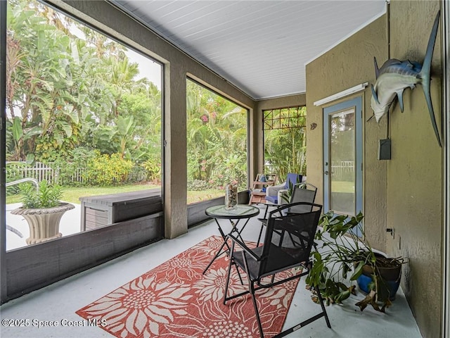 5151 4th Pl, Vero Beach, FL 32968 - sunroom / solarium with healthy amount of natural light