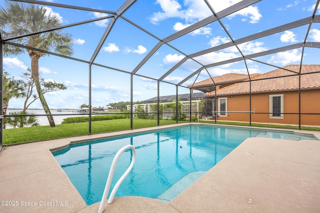11 Pisces Ln, Rockledge, FL 32955 - swimming pool featuring a yard, a patio area, a water view, and a lanai