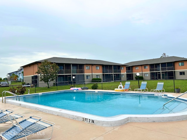 1704 University Ln Unit 703, Cocoa, FL 32922 - view of community pool