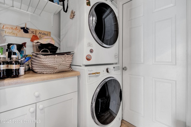 4070 Sage Brush Cir, Melbourne, FL 32901 - washroom with stacked washer / dryer