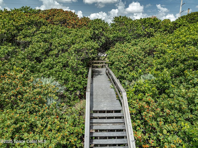 1700 Atlantic St Unit 1, Melbourne Beach, FL 32951 - surrounding community featuring stairway