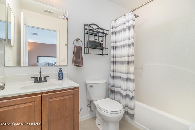 2039 Snapdragon Dr NW, Palm Bay, FL 32907 - full bath featuring toilet, vanity, shower / bath combination with curtain, and baseboards