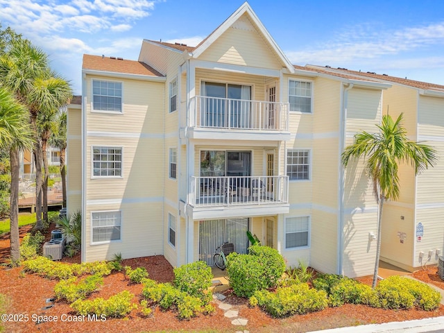 650 Island Club Ct Unit 141, Indialantic, FL 32903 - photo 1