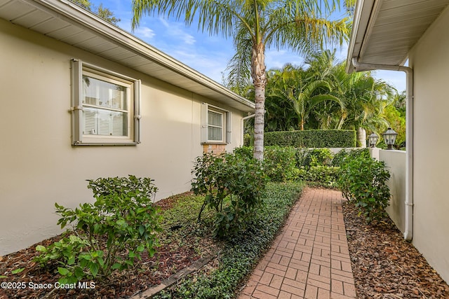 320 Cocoa Ave, Indialantic, FL 32903 - view of yard