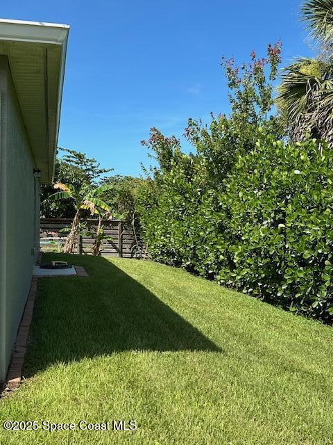 1119 Blossom Dr, Sebastian, FL 32958 - view of green lawn