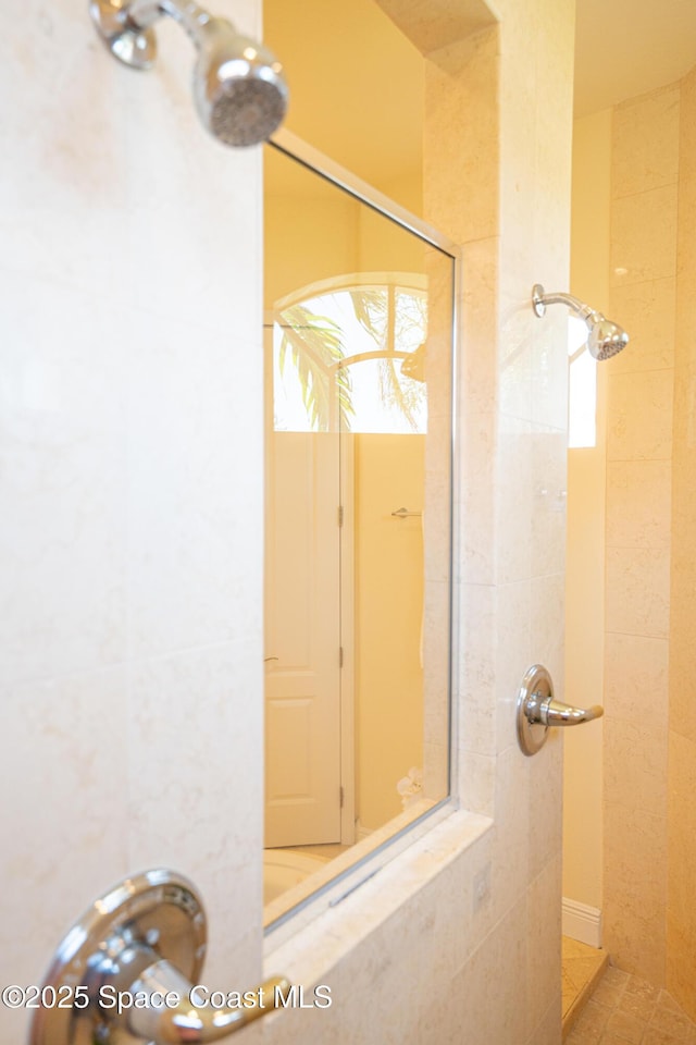 3631 Thurloe Dr, Rockledge, FL 32955 - bathroom with a tile shower