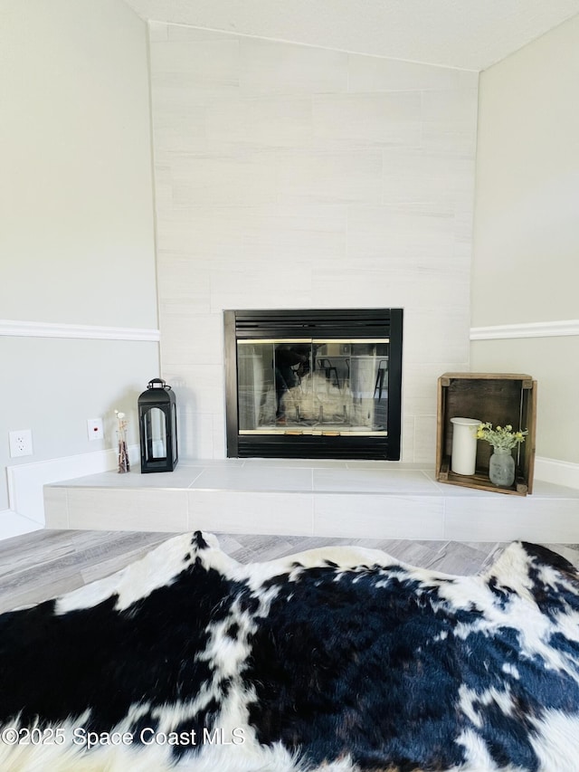 1271 Rabbit St SE, Palm Bay, FL 32909 - detailed view of a tile fireplace