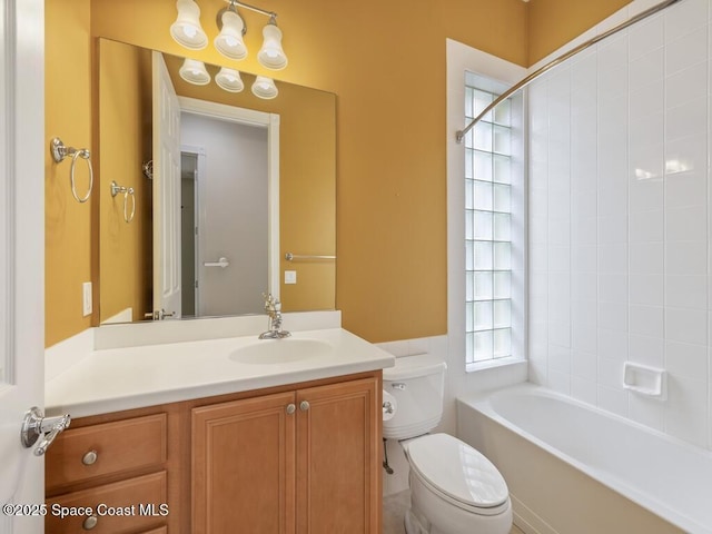 5422 Barbados Sq, Vero Beach, FL 32967 - full bath featuring toilet, vanity, and  shower combination