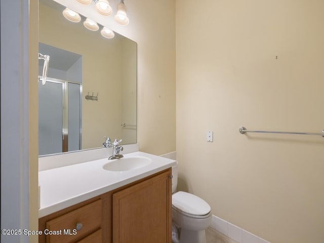 5422 Barbados Sq, Vero Beach, FL 32967 - full bath featuring a shower stall, vanity, and toilet
