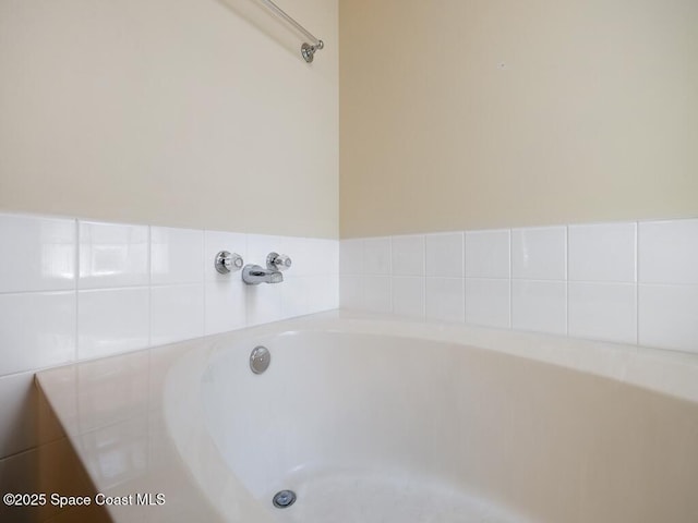 5422 Barbados Sq, Vero Beach, FL 32967 - bathroom with a garden tub
