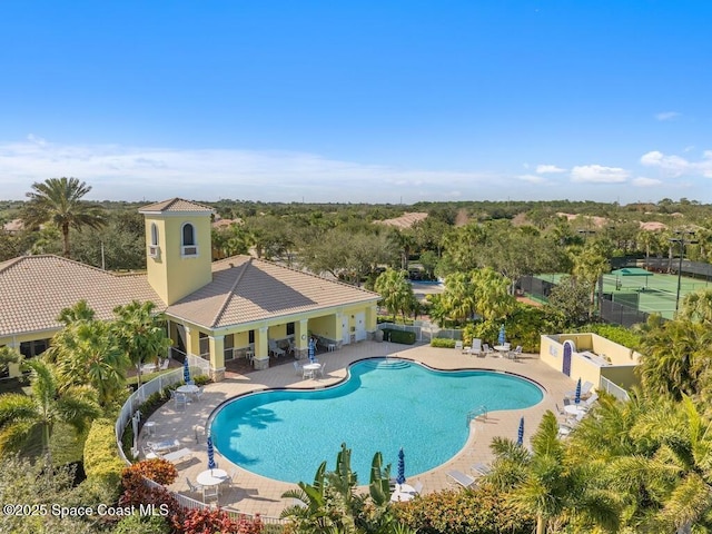 5422 Barbados Sq, Vero Beach, FL 32967 - community pool featuring a patio area