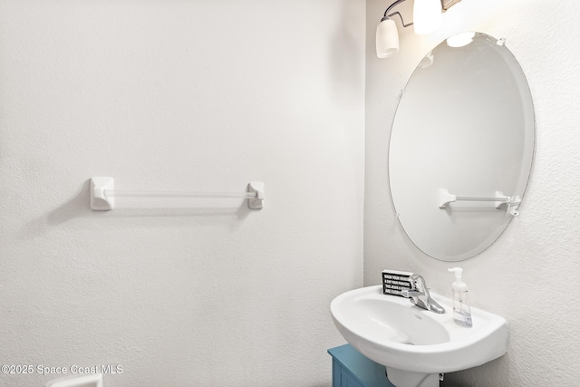 125 Rudy St, Auburndale, FL 33823 - bathroom with a sink