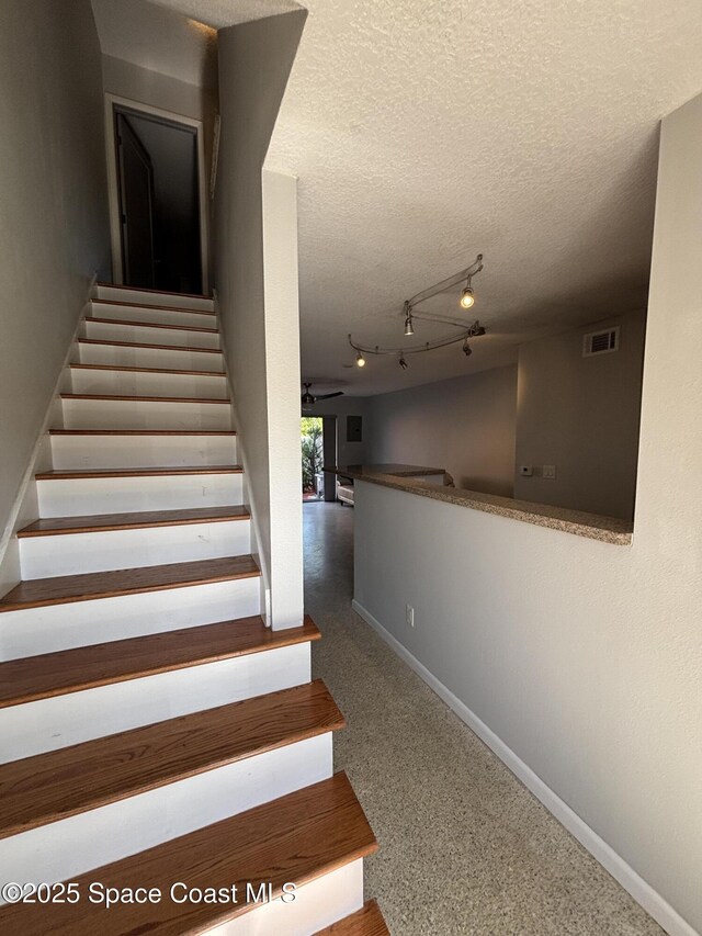 112 E Colonial Ct Unit 43, Indian Harbour Beach, FL 32937 - photo 6