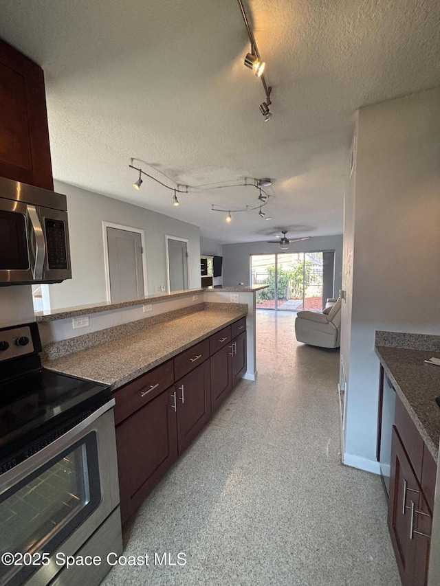 112 E Colonial Ct Unit 43, Indian Harbour Beach, FL 32937 - photo 9