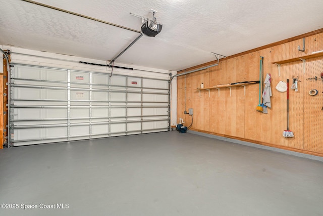 914 S Fork Cir, Melbourne, FL 32901 - garage with a garage door opener