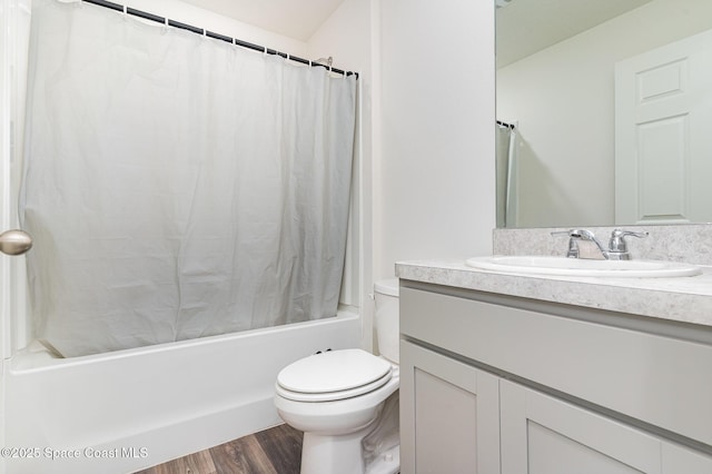 788 Isar Ave NW, Palm Bay, FL 32907 - full bathroom with vanity, shower / tub combo with curtain, and wood finished floors