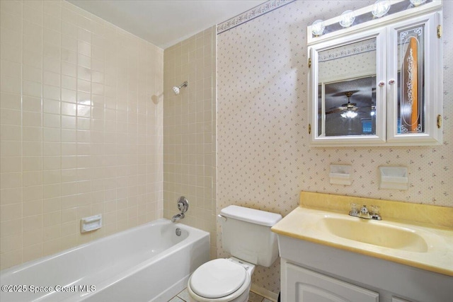 1289 Cheney Hwy Unit B, Titusville, FL 32780 - bathroom featuring washtub / shower combination, vanity, and wallpapered walls