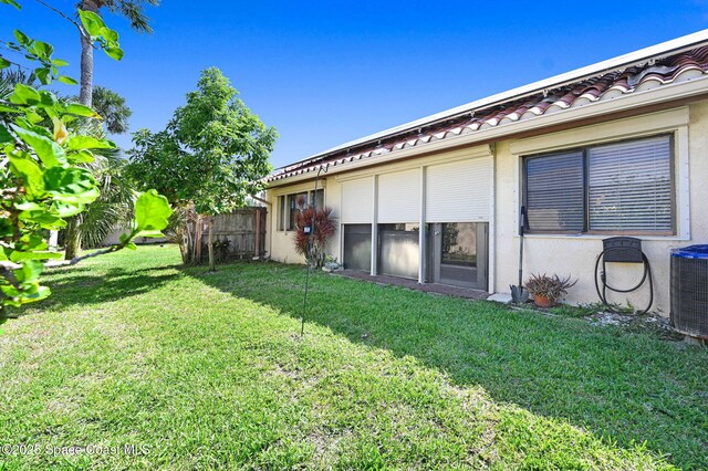 623 Manatee Dr, Satellite Beach, FL 32937 - view of yard
