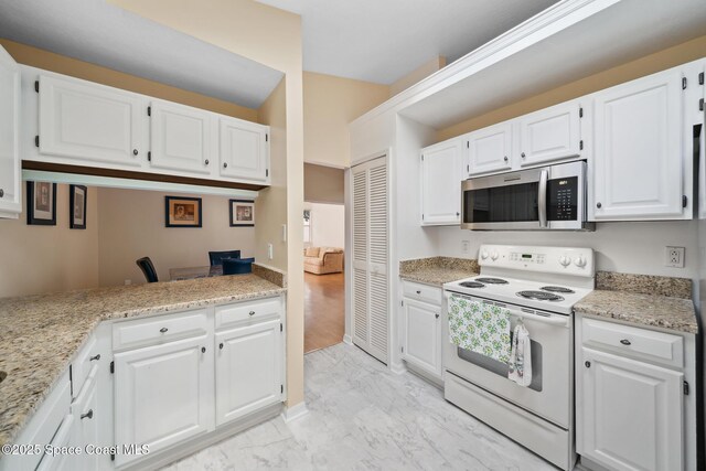 938 S Fork Cir, Melbourne, FL 32901 - photo 9