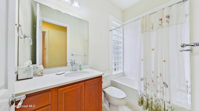 3531 Plume Way SE, Palm Bay, FL 32909 - full bathroom with vanity and shower / bathtub combination with curtain