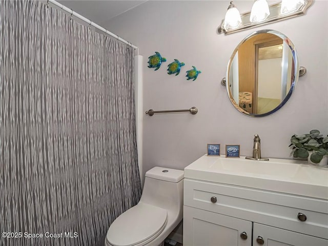 26 Pine Arbor Ln Unit 205, Vero Beach, FL 32962 - full bath featuring vanity and curtained shower