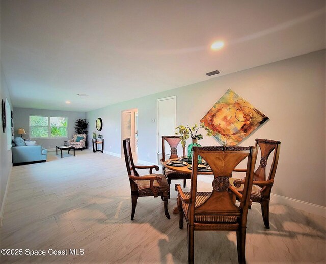 2309 Dairy Rd, Melbourne, FL 32904 - dining area with recessed lighting