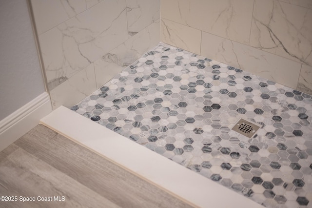 2181 Wagonwheel Ave SE, Palm Bay, FL 32909 - bathroom view of a tile shower