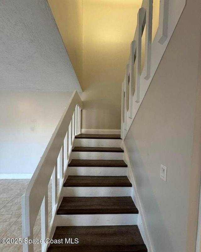 1917 Vista Oaks Cir NE, Palm Bay, FL 32905 - view of stairs