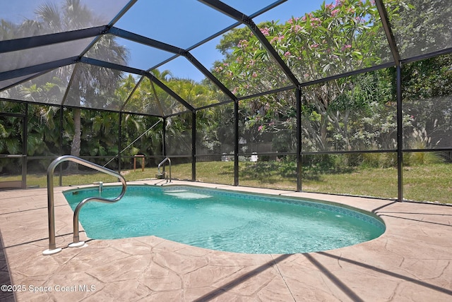 112 Carmen St, Melbourne Beach, FL 32951 - swimming pool with a patio and glass enclosure