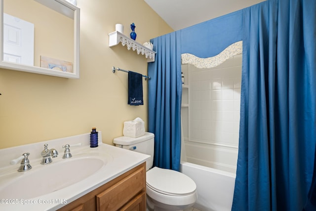 61 Woodland Dr Unit 201, Vero Beach, FL 32962 - full bath featuring shower / tub combo with curtain and vanity