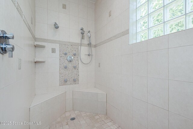 2423 Woodfield Cir, Melbourne, FL 32904 - photo 19