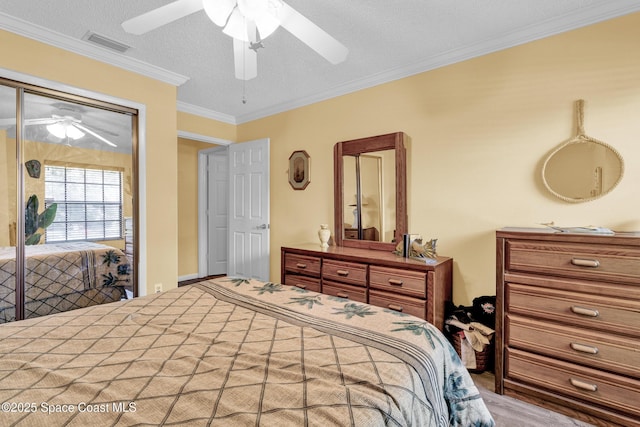 5505 95th St, Sebastian, FL 32958 - bedroom with crown molding and a ceiling fan