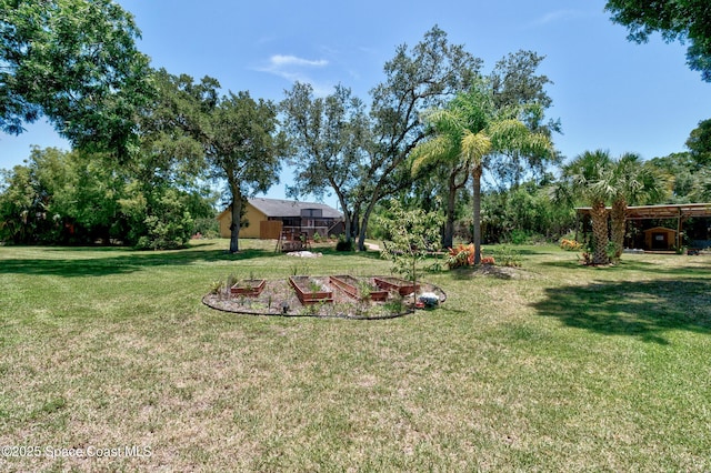 5505 95th St, Sebastian, FL 32958 - view of green lawn
