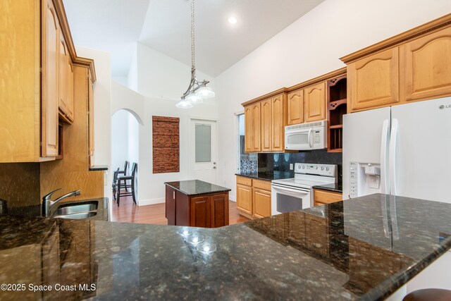 7030 Livingstone Ln, Melbourne, FL 32904 - photo 5