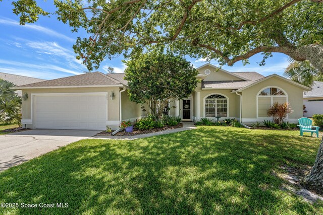 585 Lake Victoria Cir, Melbourne, FL 32940 - photo 1