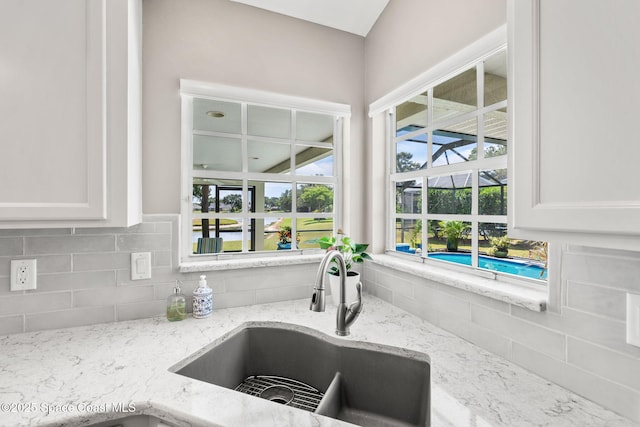 585 Lake Victoria Cir, Melbourne, FL 32940 - photo 17