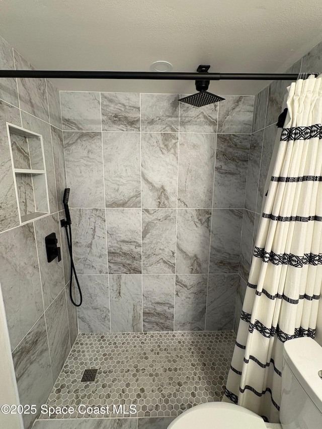 1515 Huntington Ln Unit 915, Rockledge, FL 32955 - full bath featuring toilet and a tile shower