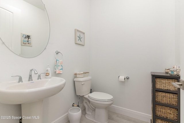 9124 Corvo Ct, Melbourne, FL 32940 - half bath featuring baseboards