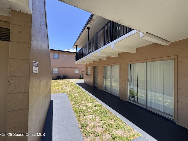 1715 Dixon Blvd Unit 102, Cocoa, FL 32922 - view of yard