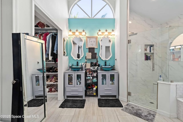 1276 Cypress Trace Dr, Melbourne, FL 32940 - closet featuring a sink