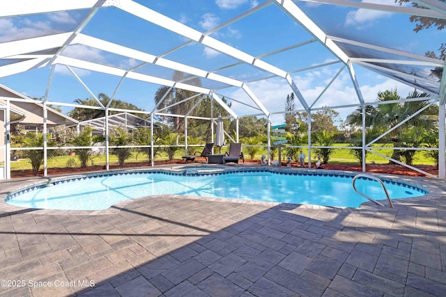 1276 Cypress Trace Dr, Melbourne, FL 32940 - view of pool featuring a patio and a pool with connected hot tub