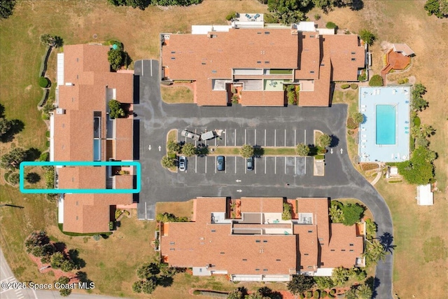 101 La Costa St Unit 2B, Melbourne Beach, FL 32951 - aerial overview of property's location with property parcel outlined and a pool area