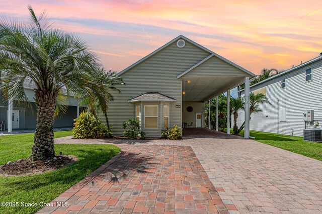 716 Plantation Dr, Titusville, FL 32780 - photo 1