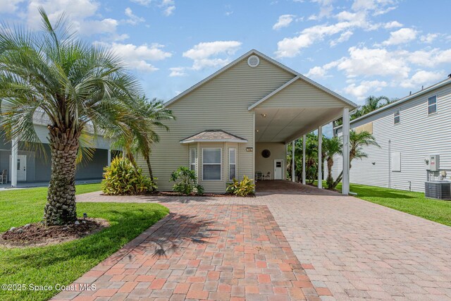 716 Plantation Dr, Titusville, FL 32780 - photo 2