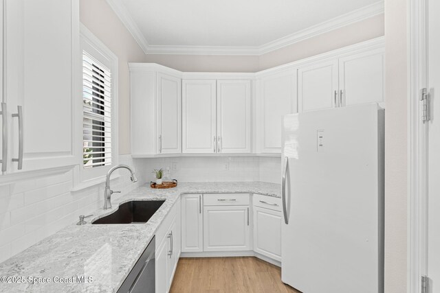 2453 Donavan Ct, Melbourne, FL 32940 - photo 19