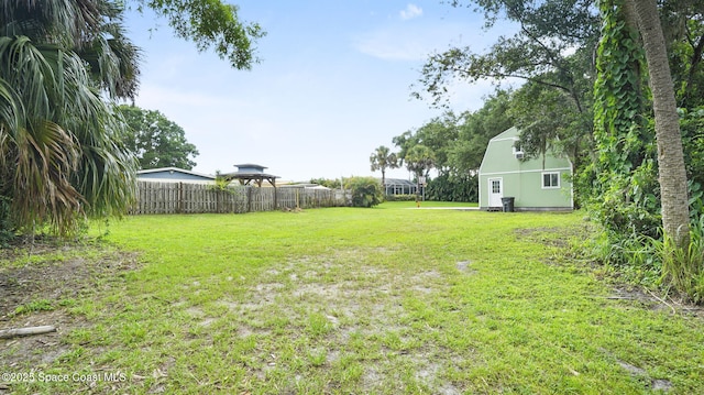 2009 Vaughn St, Titusville, FL 32796 - view of yard