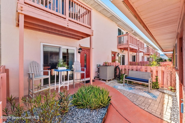 712 Sea Palm Ln, Satellite Beach, FL 32937 - patio / terrace featuring a patio area