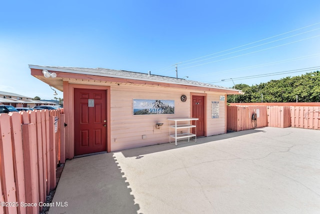 712 Sea Palm Ln, Satellite Beach, FL 32937 - view of front facade featuring a patio