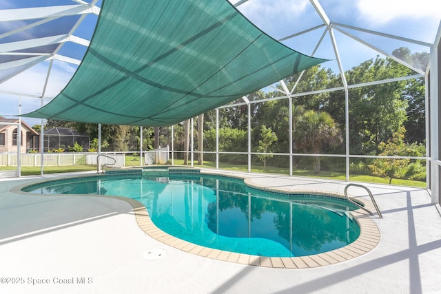 2123 Royal Oaks Dr, Rockledge, FL 32955 - swimming pool with a patio area and glass enclosure